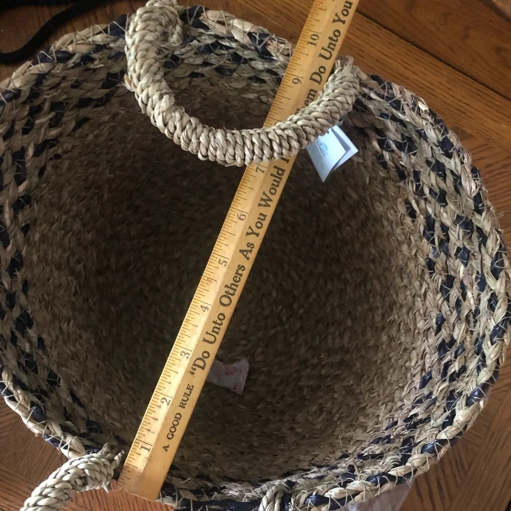 Natural Seagrass Basket